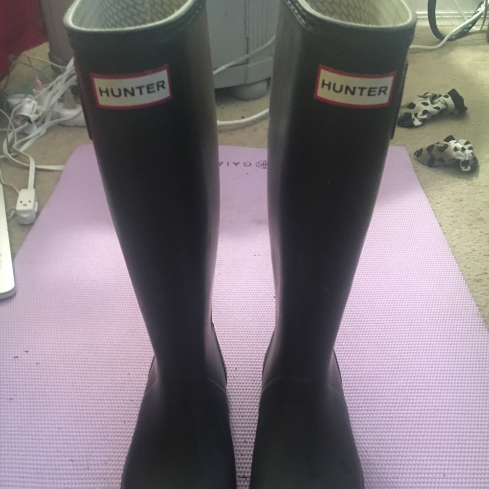 Black hunter rain boots